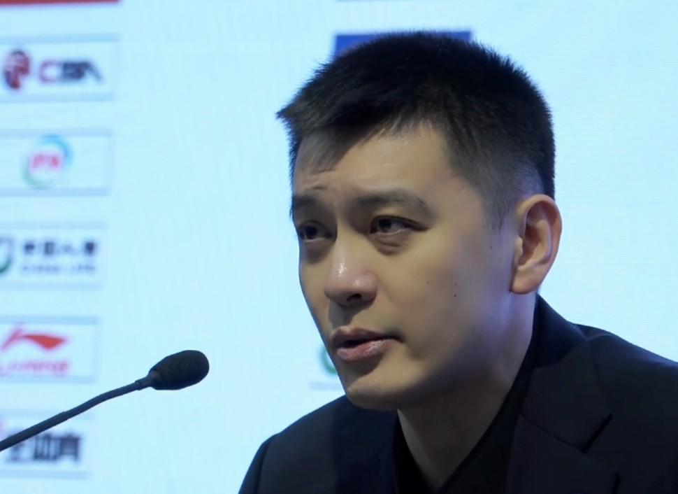 爱游戏体育-杨鸣：最近几场都是末节关键时刻差口气，会尽量给球员们减压
